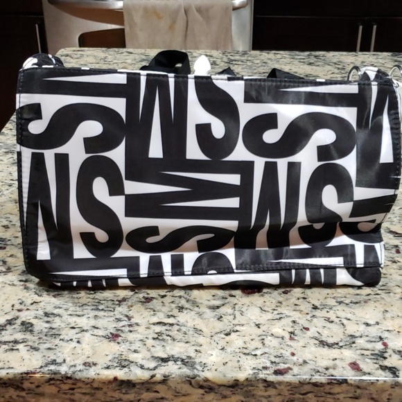 Steve Madden Floral Print Nylon Top Handbag - Picture 4 of 5